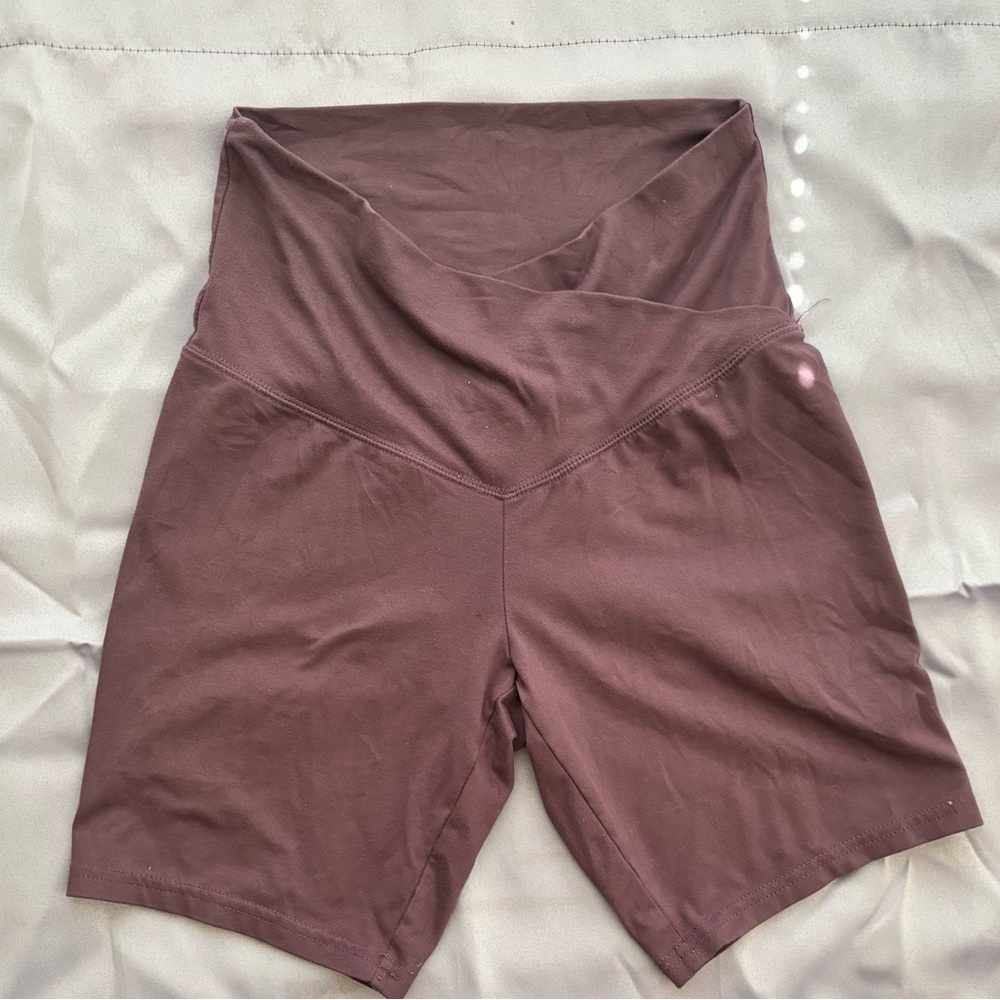Wild Fable High-Rise Crossover Biker Shorts – Maroon, Size M